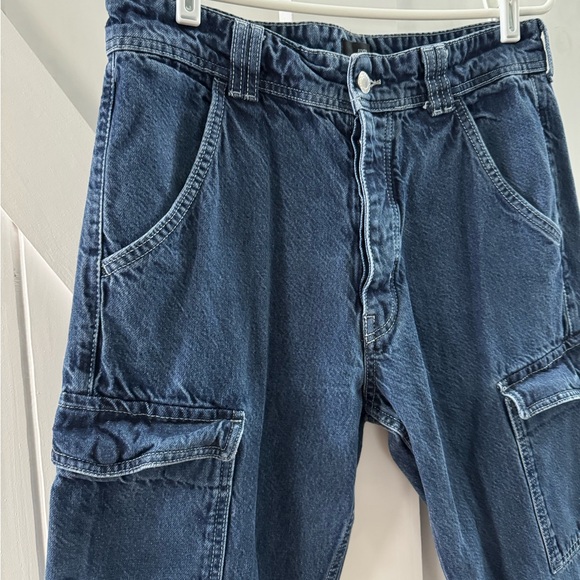 River Island Dark Blue Loose Fit Cargo Men’s Cuffed Jeans - Picture 3 of 7